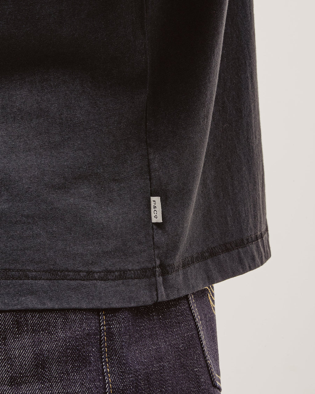 Essential Boxy T-Shirt - Black